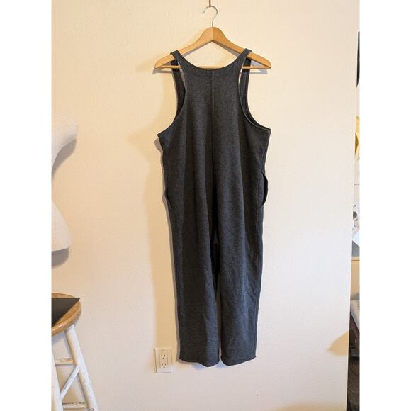 Colsie gray stretchy Jumpsuit‎ size M - Picture 6 of 6